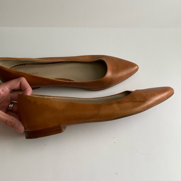 G.H. Bass & Co. Cognac Slip-On Flats Leather Upper Size 9.5 - Picture 8 of 11